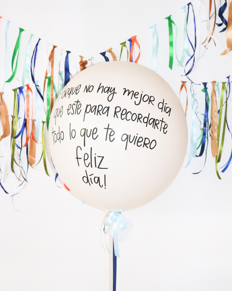 burbuja gigante texto feliz dia